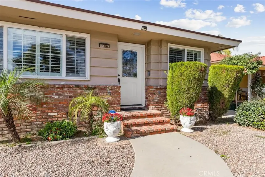 10525 Washington Avenue, South Gate, CA 90280 - Image #2