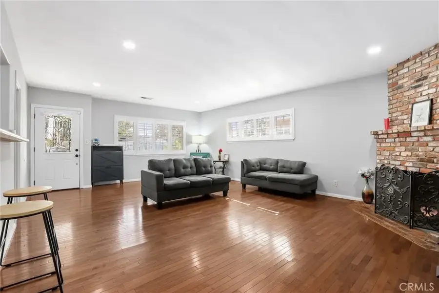 10525 Washington Avenue, South Gate, CA 90280 - Image #3