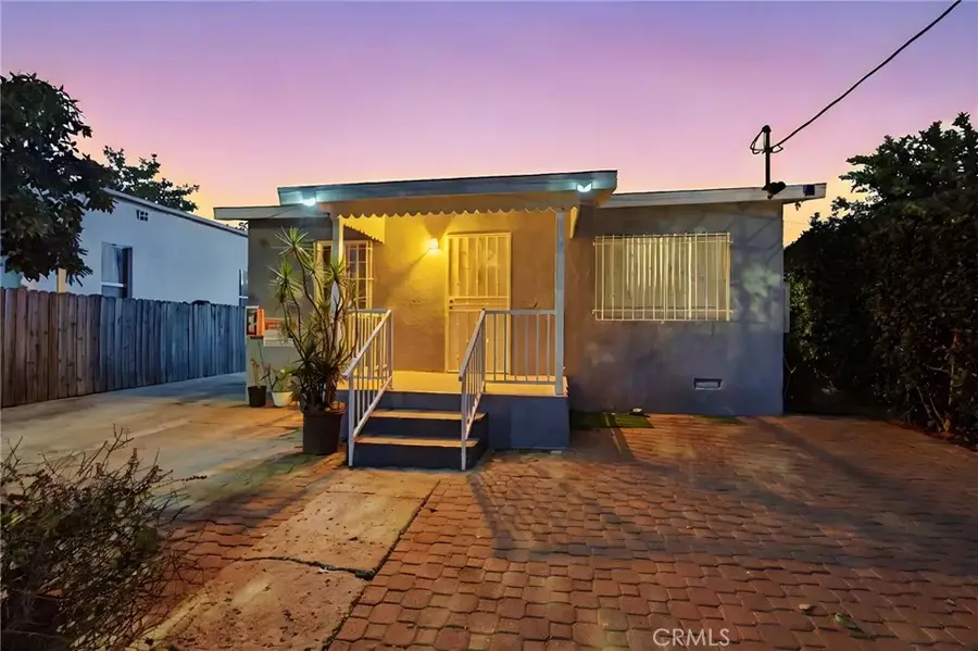 907 E 109th Place, Los Angeles, CA 90059 - Image #2