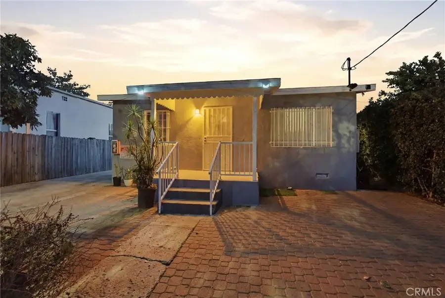 907 E 109th Place, Los Angeles, CA 90059 - Image #3