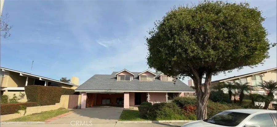 17392 Lido Lane, Huntington Beach, CA 92647 - Image #2
