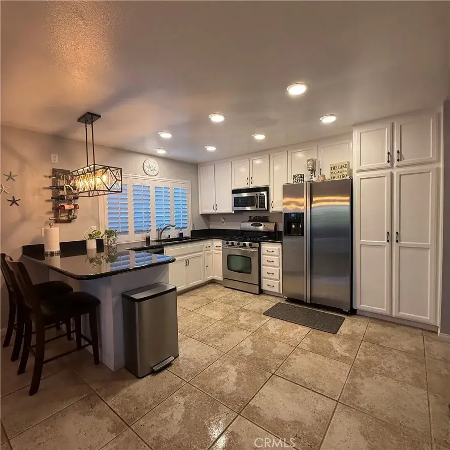 701 W Crestview, Corona, CA 92882 - Image #2