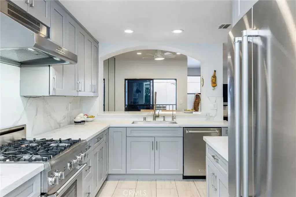 425 E Ocean Boulevard #320, Long Beach, CA 90802 - Image #1