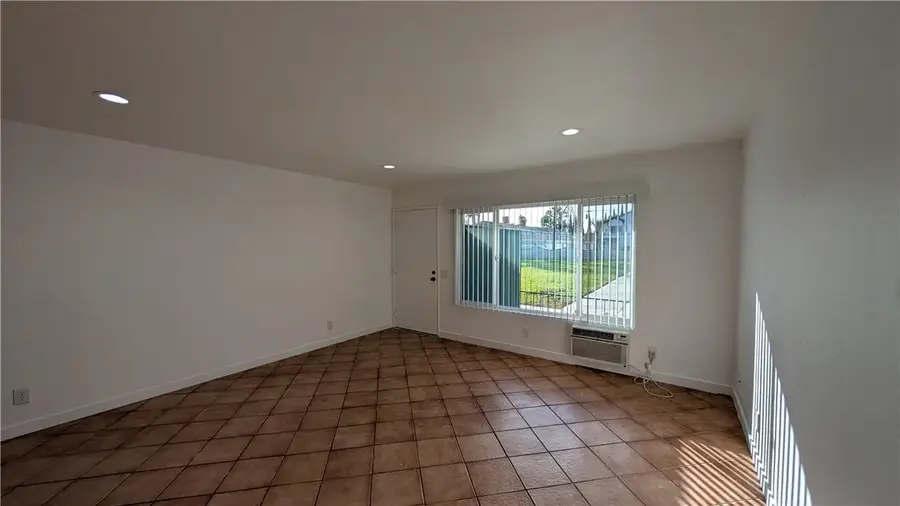 1422 Peckham #A, Fullerton, CA 92833 - Image #3