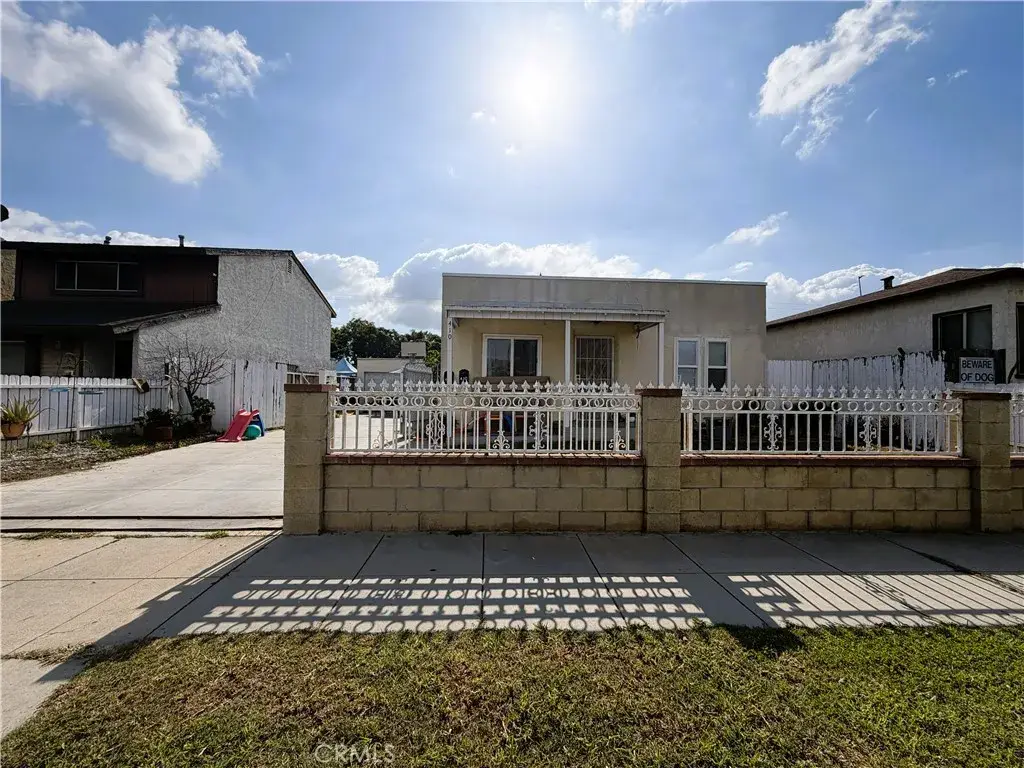 410 E 60th St, Long Beach, CA 90805 - Image #1