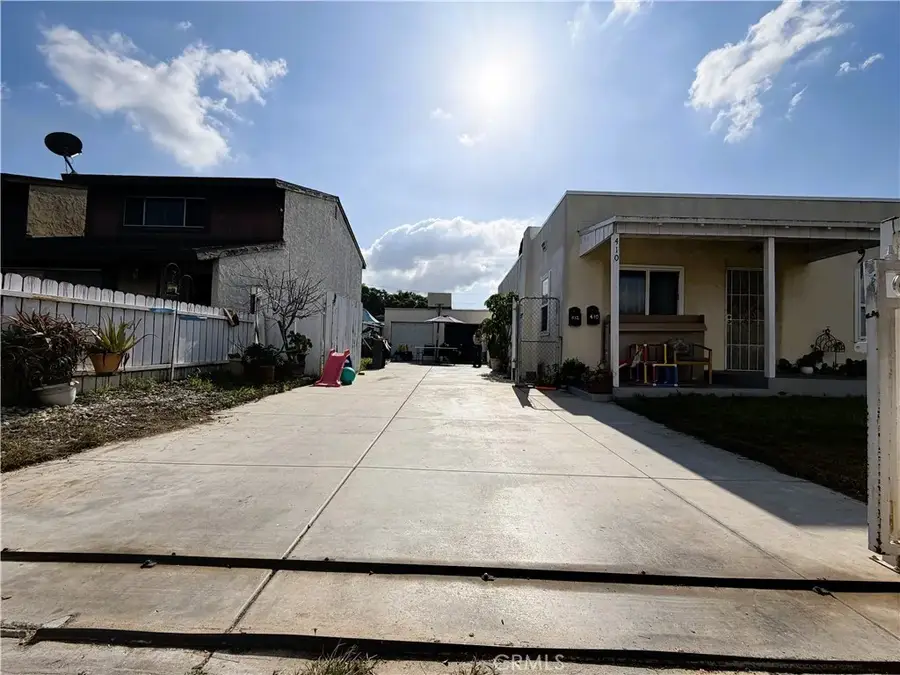 410 E 60th St, Long Beach, CA 90805 - Image #3