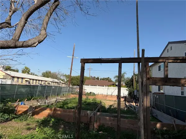 3744 Rosewood Avenue, Los Angeles, CA 90066