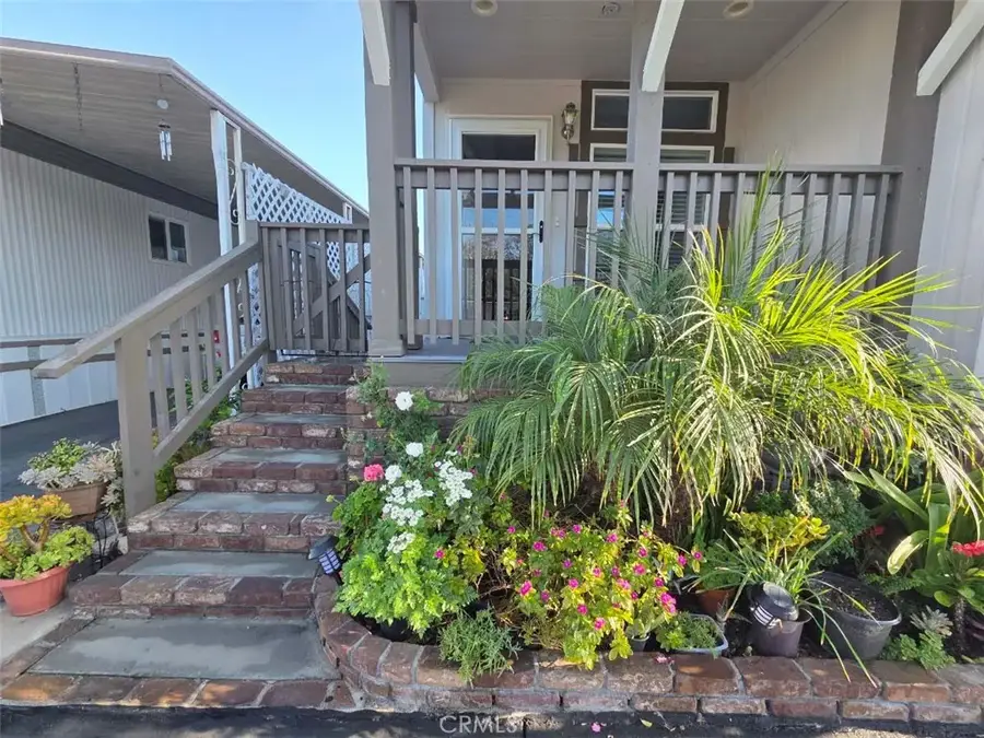 10745 Victoria #9, Whittier, CA 90604 - Image #2