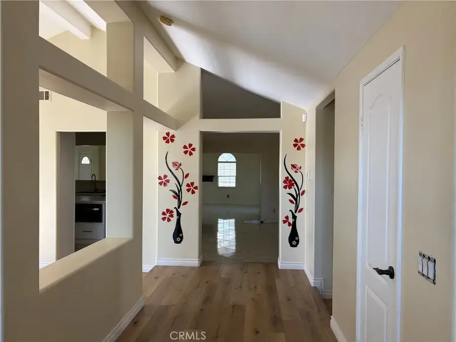 3834 N Silver Tree Court, Rialto, CA 92377 - #3