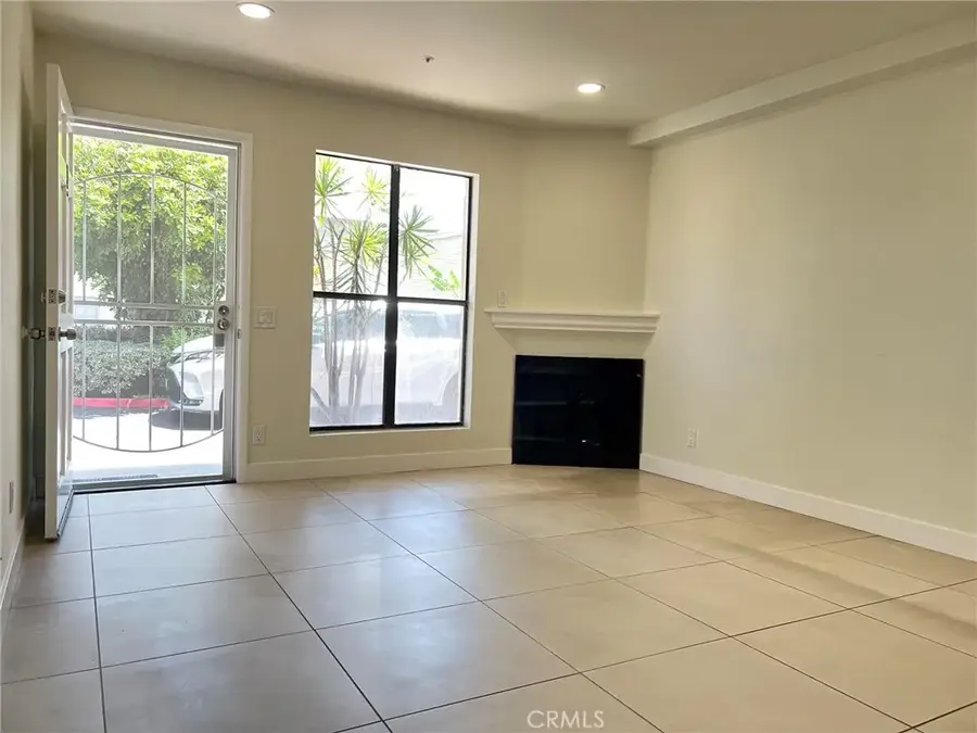 4018 W 5th #k, Santa Ana, CA 92703 - #2