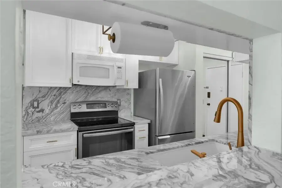 1351 N Orange #205, Los Angeles, CA 90028 - #2