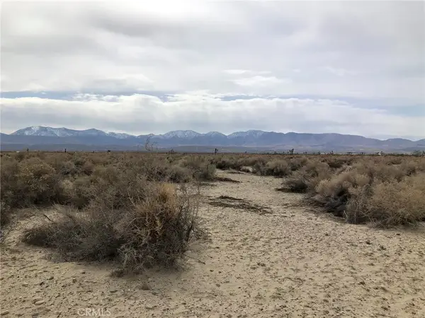 302 142nd, Sun Village, CA 93543