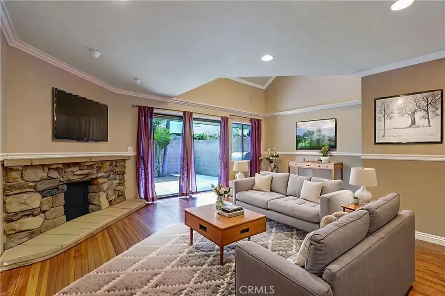 2554 Elden Avenue #B102, Costa Mesa, CA 92627 - Image #2