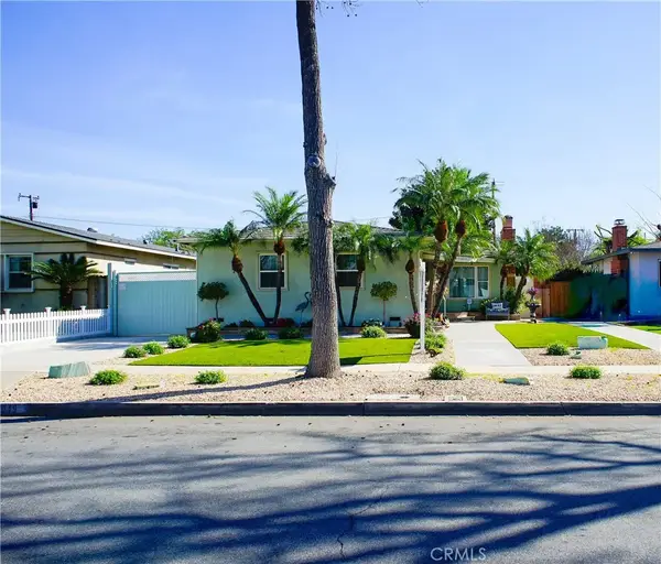 2019 Valencia, Santa Ana, CA 92706