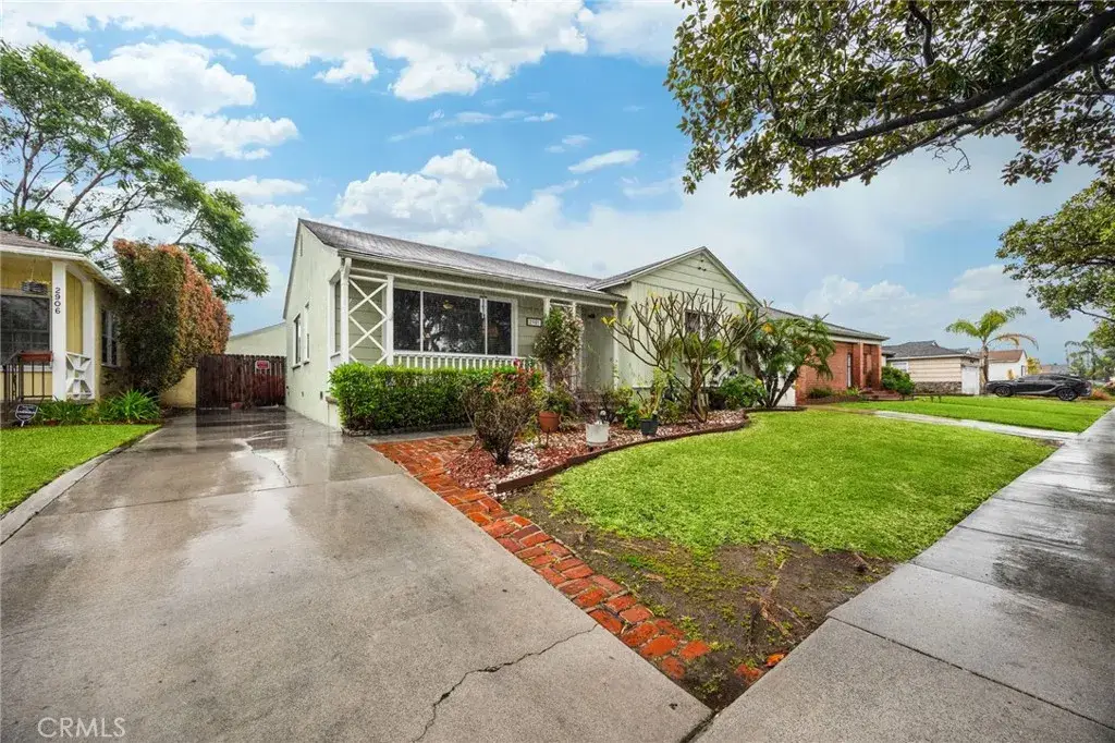 2902 Del Amo Blvd, Lakewood, CA 90712 - #1