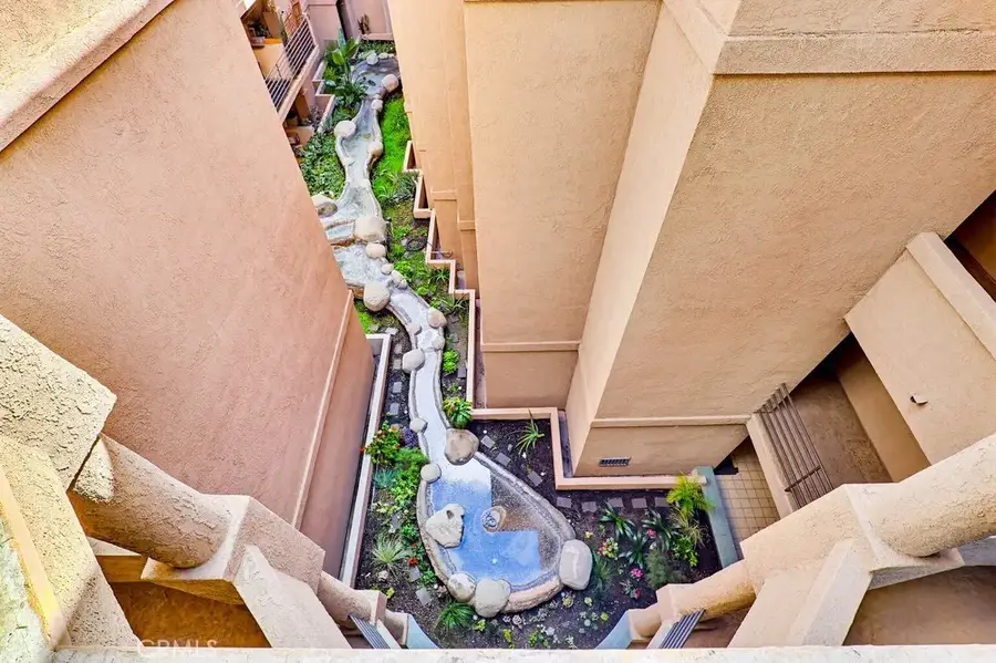 640 W 4th Street #401, Long Beach, CA 90802 - #2