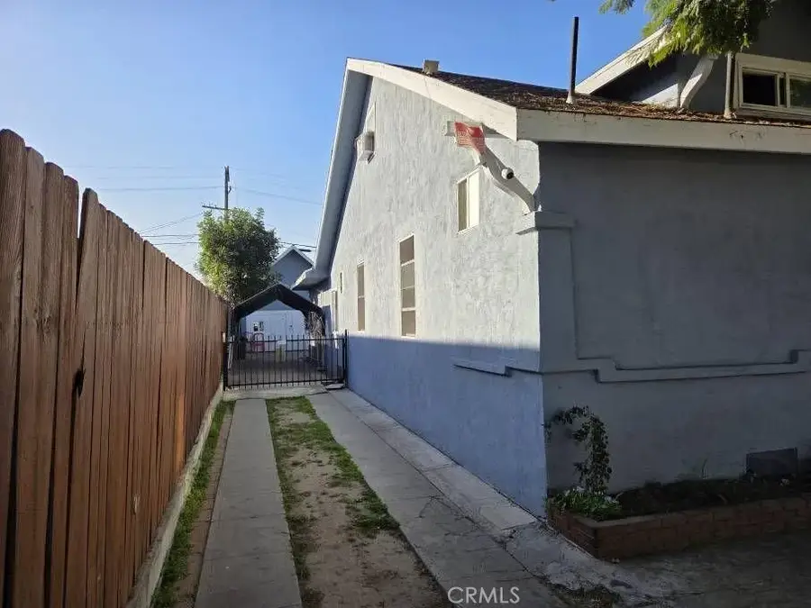 1210 42 Place, Los Angeles, CA 90011 - #2