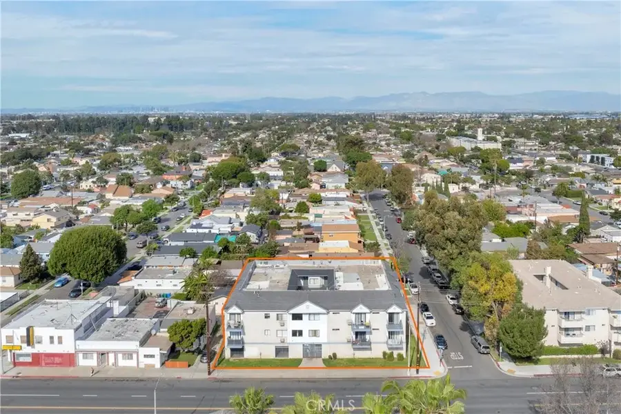 1075 E South, Long Beach, CA 90805 - #2