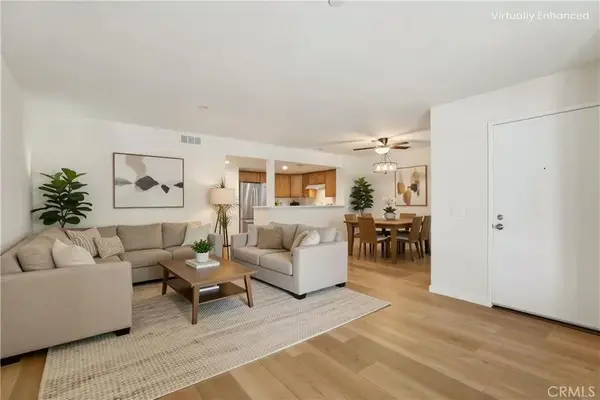 300 E Chestnut #202, Santa Ana, CA 92701