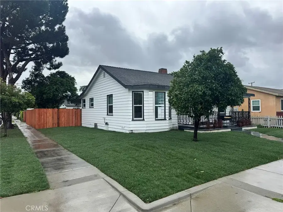 6556 San Vincente, Paramount, CA 90723 - #2