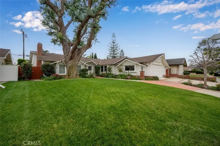 2692 Salmon Drive, Rossmoor, CA 90720 - #2