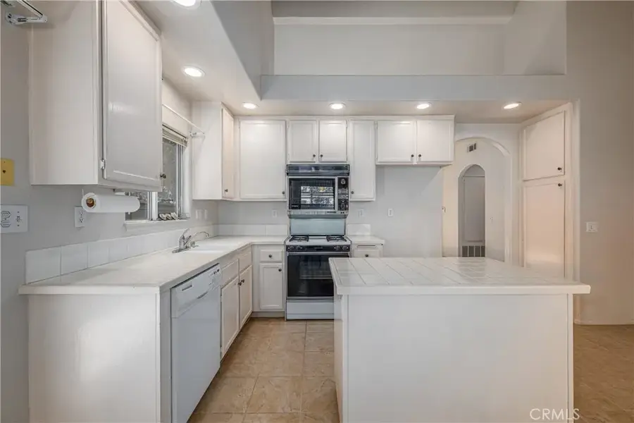 2125 Tehachapi, Corona, CA 92879 - #2