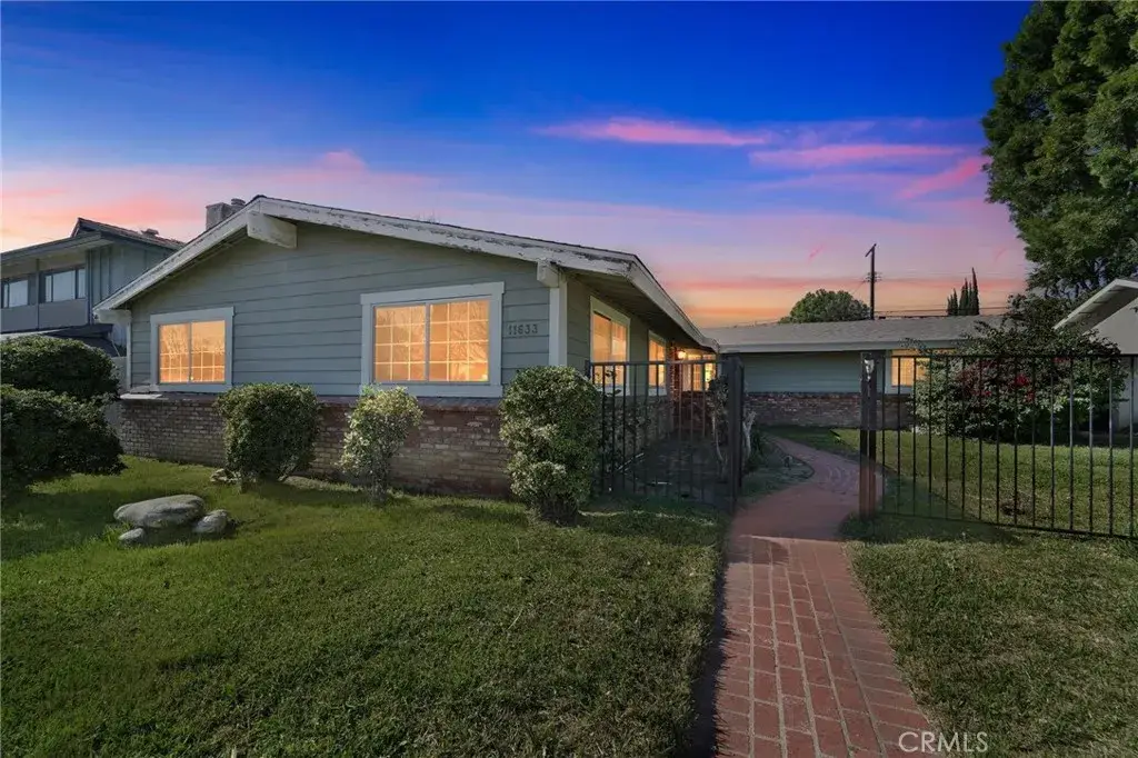 11633 Balboa, Granada Hills, CA 91344 - #1