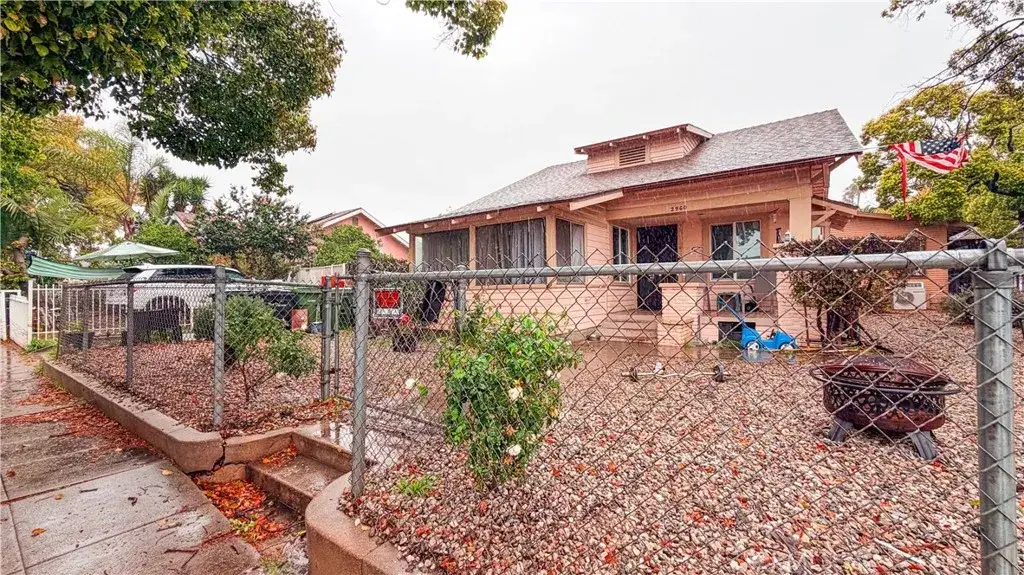 2623 W 30th, Los Angeles, CA 90018 - #1