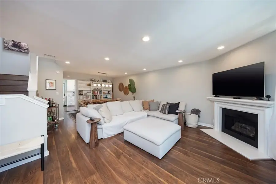 14101 Dickens Street #9, Sherman Oaks, CA 91423 - #2