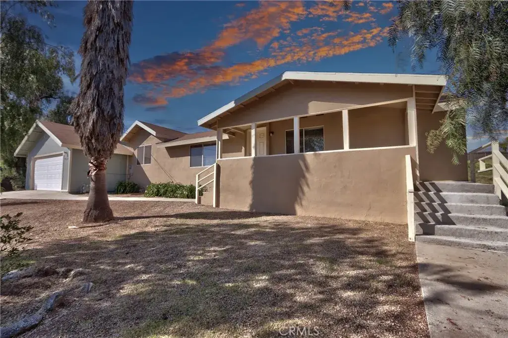 19124 Glenwood Avenue, Riverside, CA 92508 - #1
