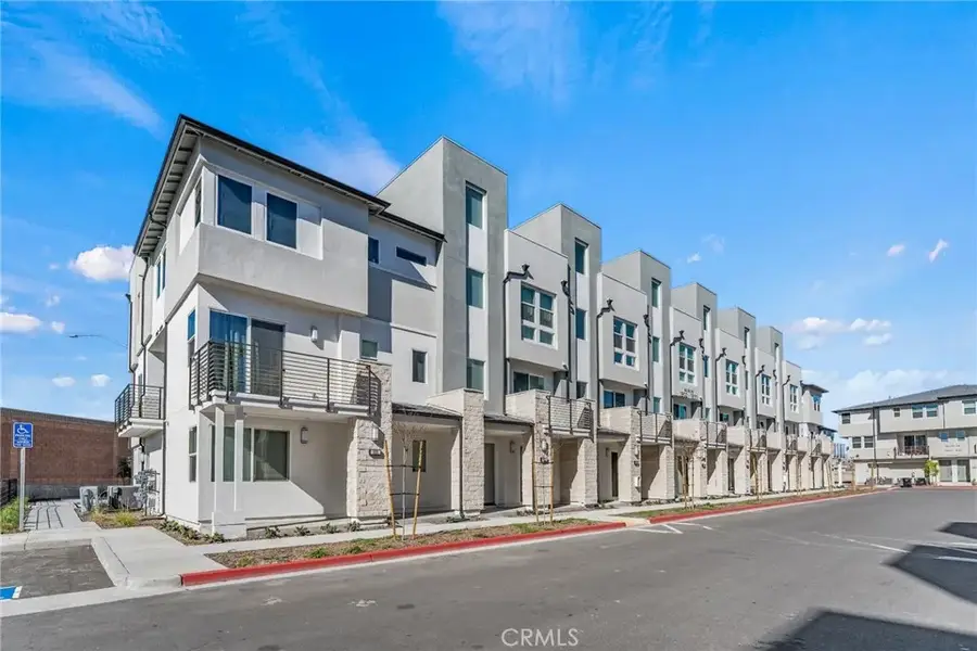 1822 W Bushell St, Anaheim, CA 92805 - #2