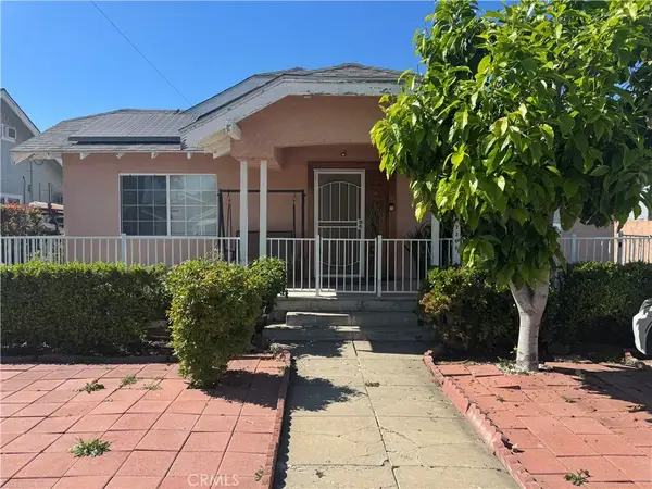 2208 Maple Street, Santa Ana, CA 92707