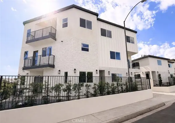 415 N La Fayette Park, Los Angeles, CA 90026