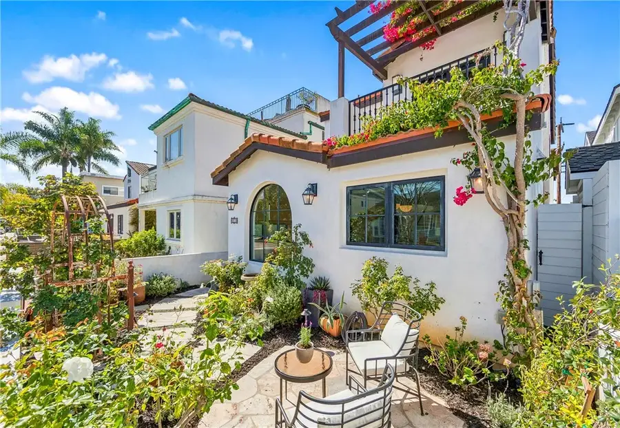 311 16th, Seal Beach, CA 90740 - #2