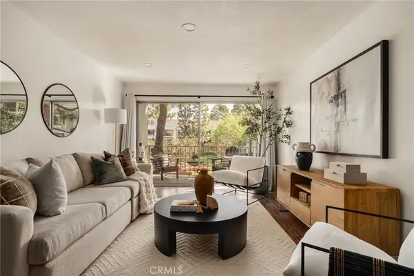 102 Scholz Plaza #239, Newport Beach, CA 92663