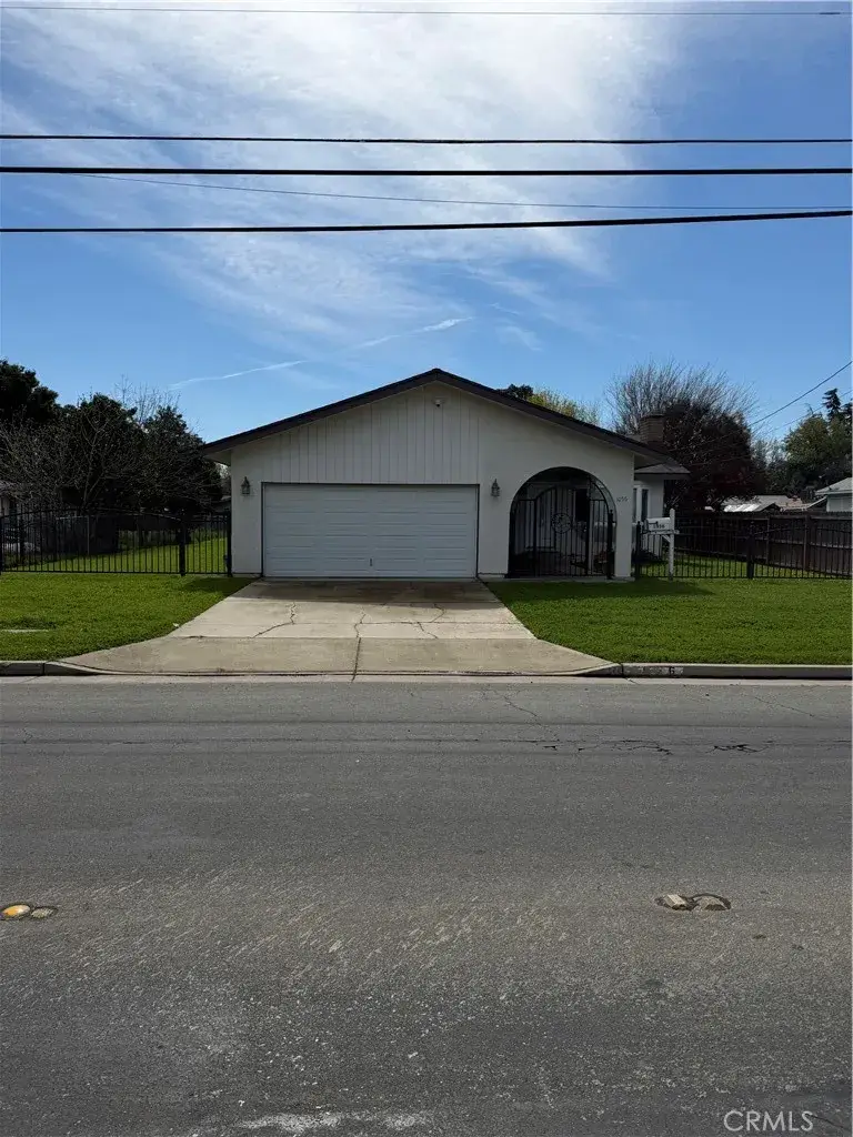 1056 E Alexander, Merced, CA 95340 - #1