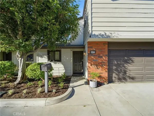 324 Sydney, Costa Mesa, CA 92627