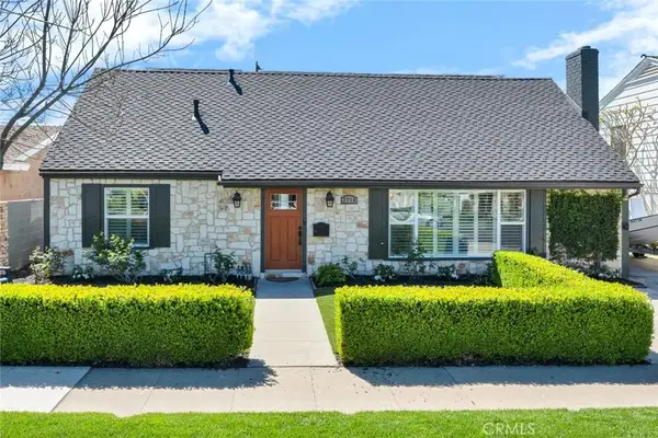 2710 E Adams Avenue, Orange, CA 92867