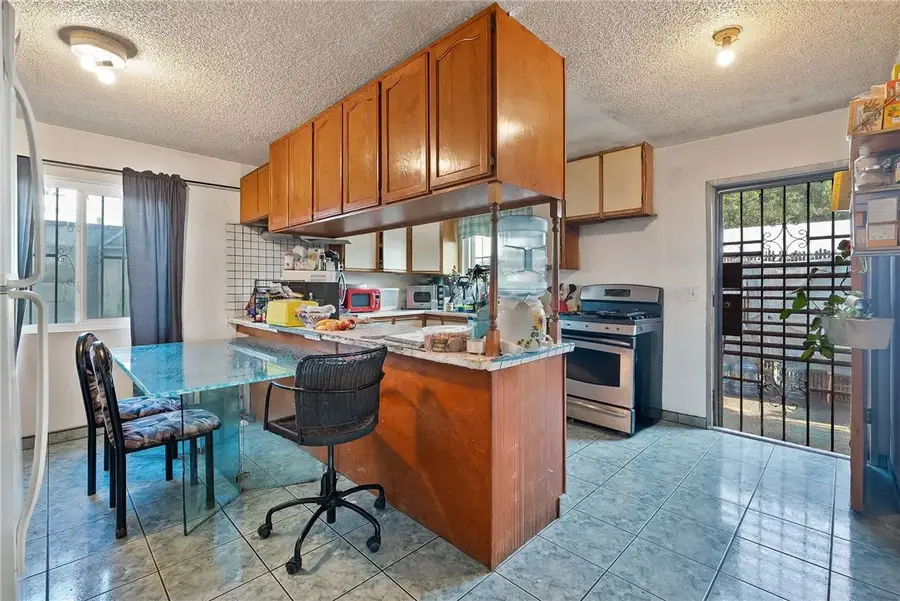 1020 N Kemp, Compton, CA 90220 - #2