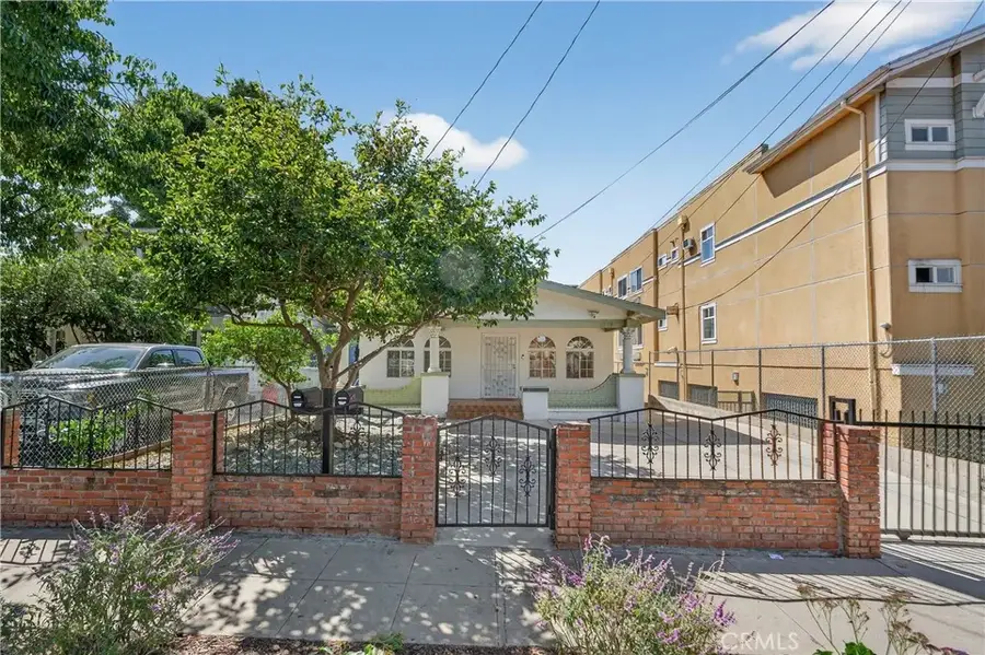 3538 London, Los Angeles, CA 90026 - #3