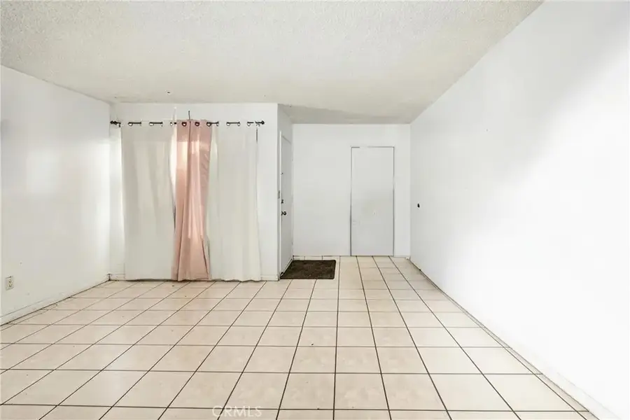 2171 Pomona, Costa Mesa, CA 92627 - #3