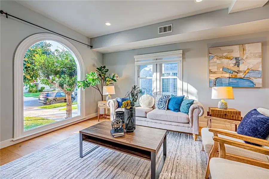 1226 Meadowbrook, Los Angeles, CA 90019 - #2