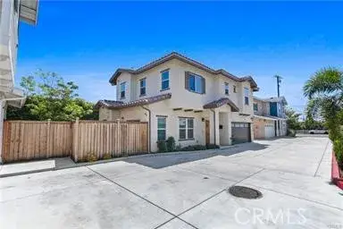 11613 216th, Lakewood, CA 90715 - #2