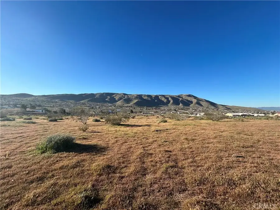 9878 Bella Vista, Apple Valley, CA 92308 - #3