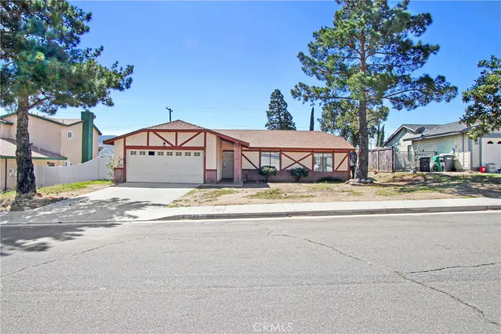 1142 W King, Banning, CA 92220 - #1