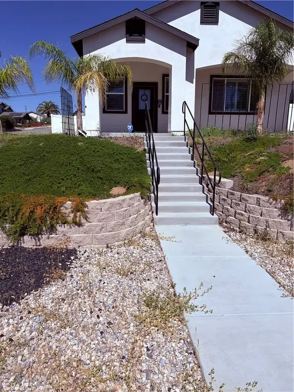206 Silver, Lake Elsinore, CA 92530