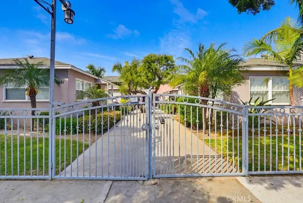 2661 Lime Avenue, Signal Hill, CA 90755