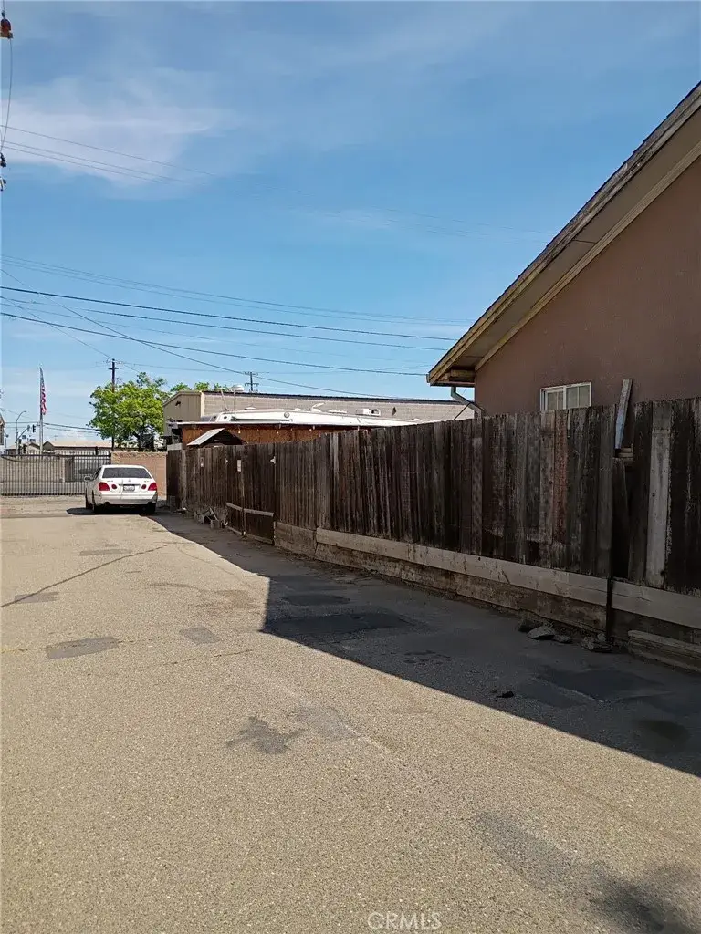 109 Calaveras, Modesto, CA 95354 - #3