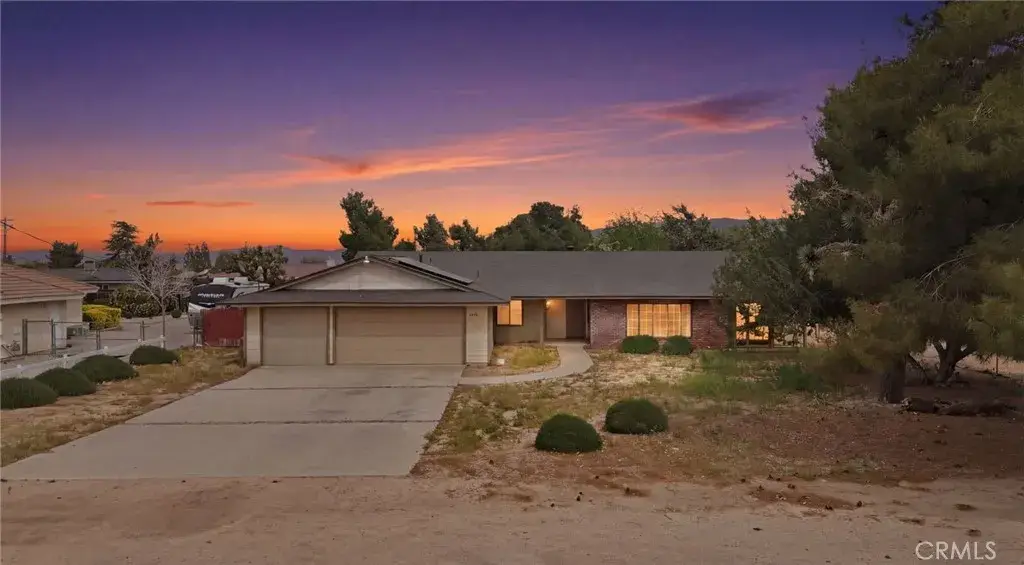 7589 Glider Ave, Hesperia, CA 92345 - #1