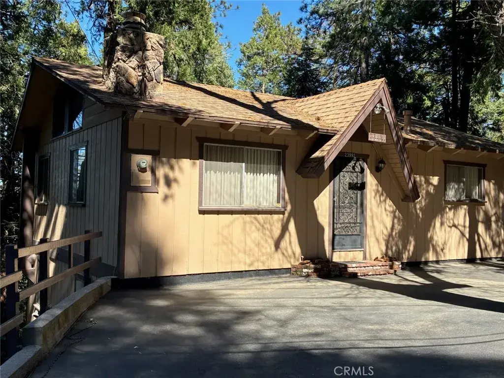 23992 Lakeview Dr., Crestline, CA 92325 - #1